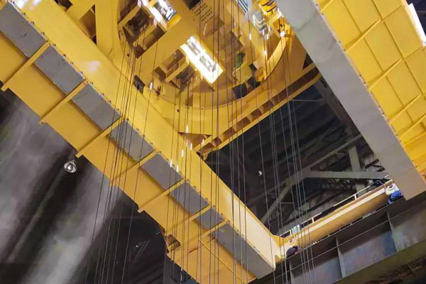 rotary-charging-overhead-crane